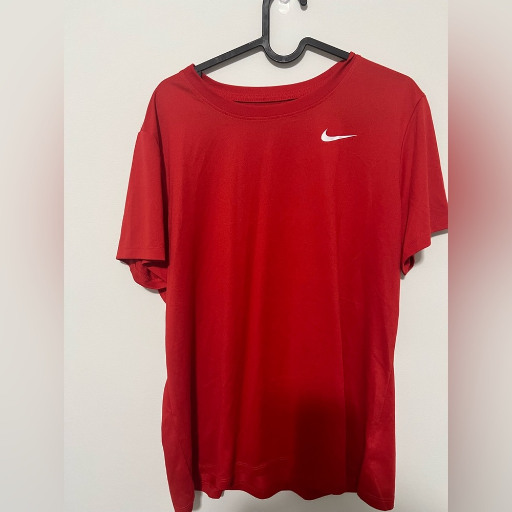 Woman’s dri for Nike tee, size xl